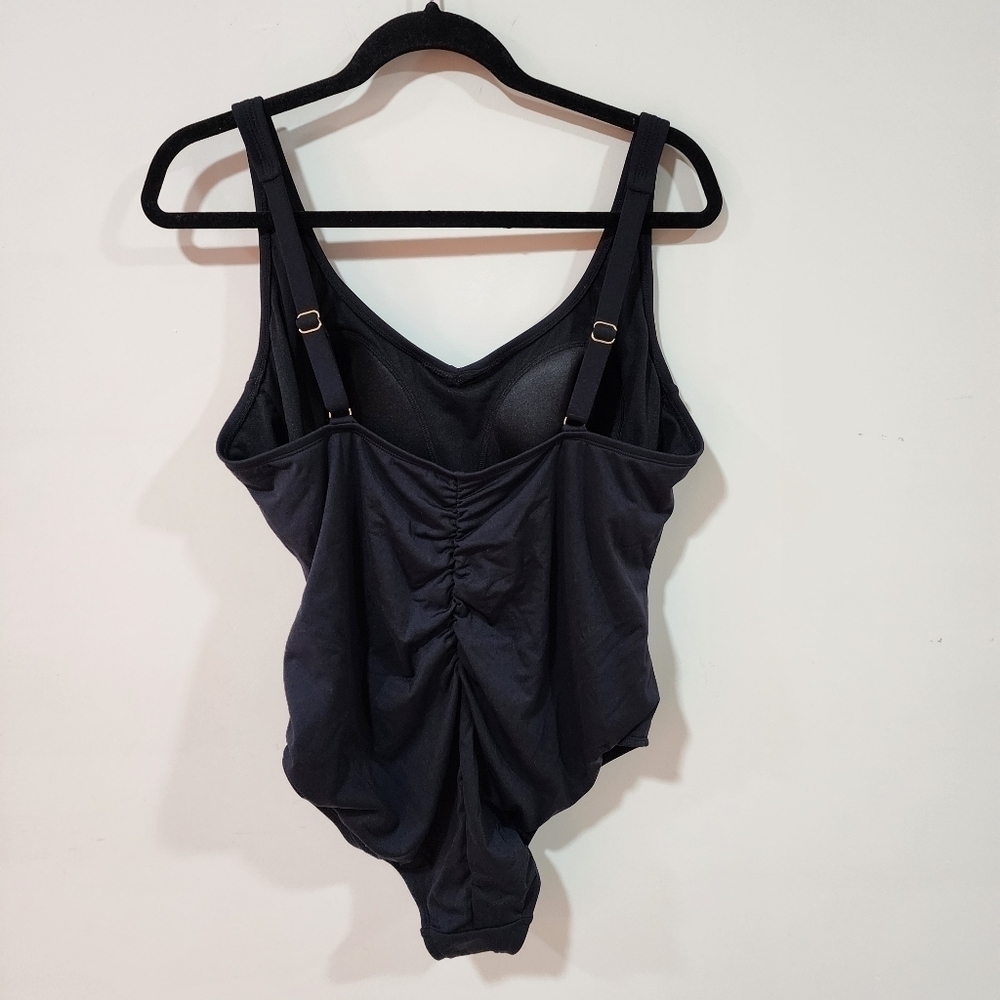 Read ** Gottex one piece swimsuit